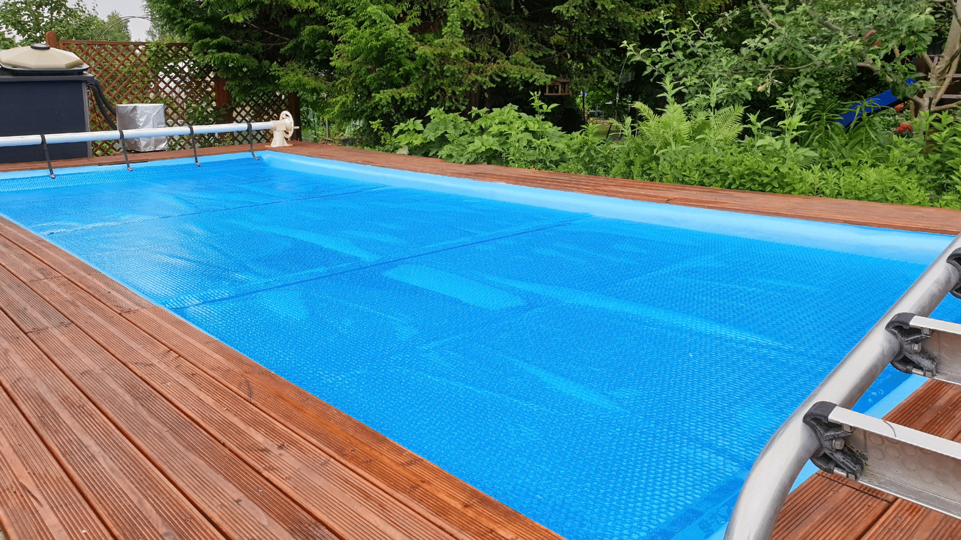 Pool Installation Contractors Pool Cover Laps Custom Fence & Backyards SC